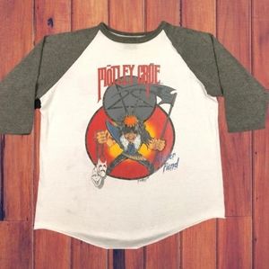 Motley Crue 3/4 sleeve medium shirt